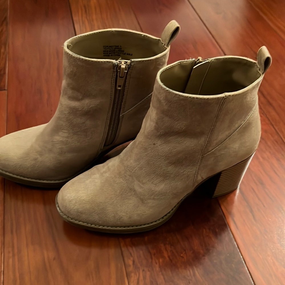 Women’s ankle boots